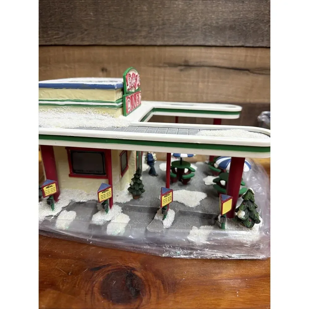 Betty's Diner The Christmas Village Collection St Nicholas Square In Box
